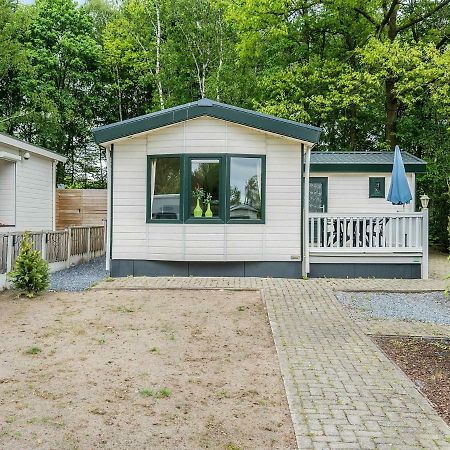 Comfortable Chalet With A Terrace At 3 Km From Baarle-Nassau Exterior foto
