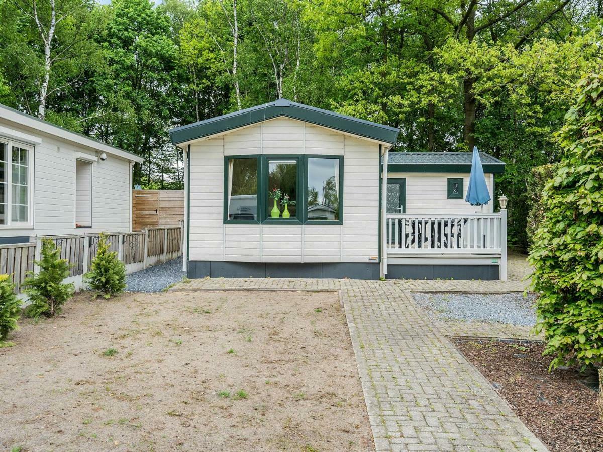 Comfortable Chalet With A Terrace At 3 Km From Baarle-Nassau Exterior foto