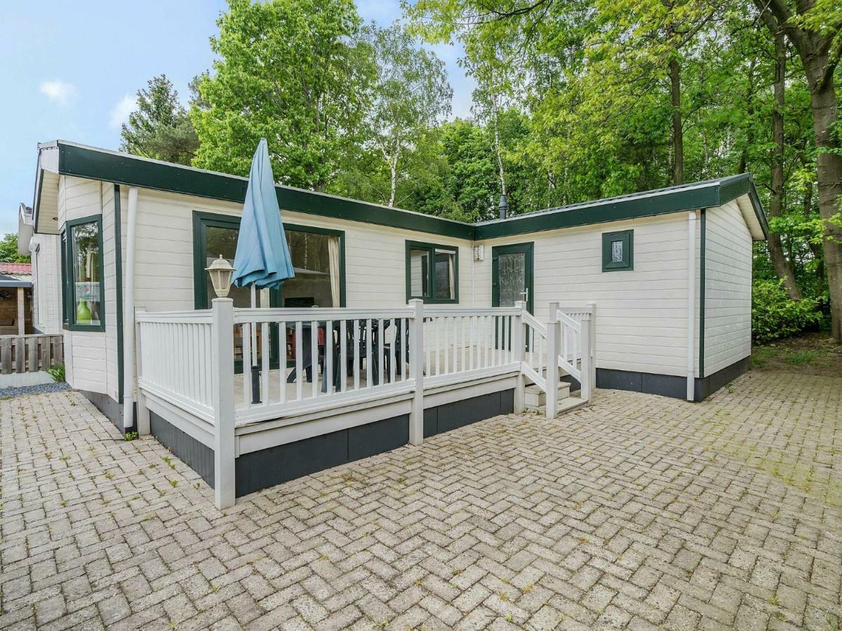 Comfortable Chalet With A Terrace At 3 Km From Baarle-Nassau Exterior foto